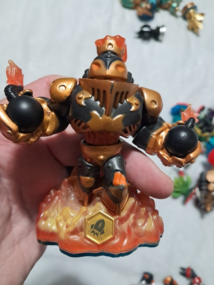 Skylanders SWAP FORCE COMPLETE YOUR COLLECTION