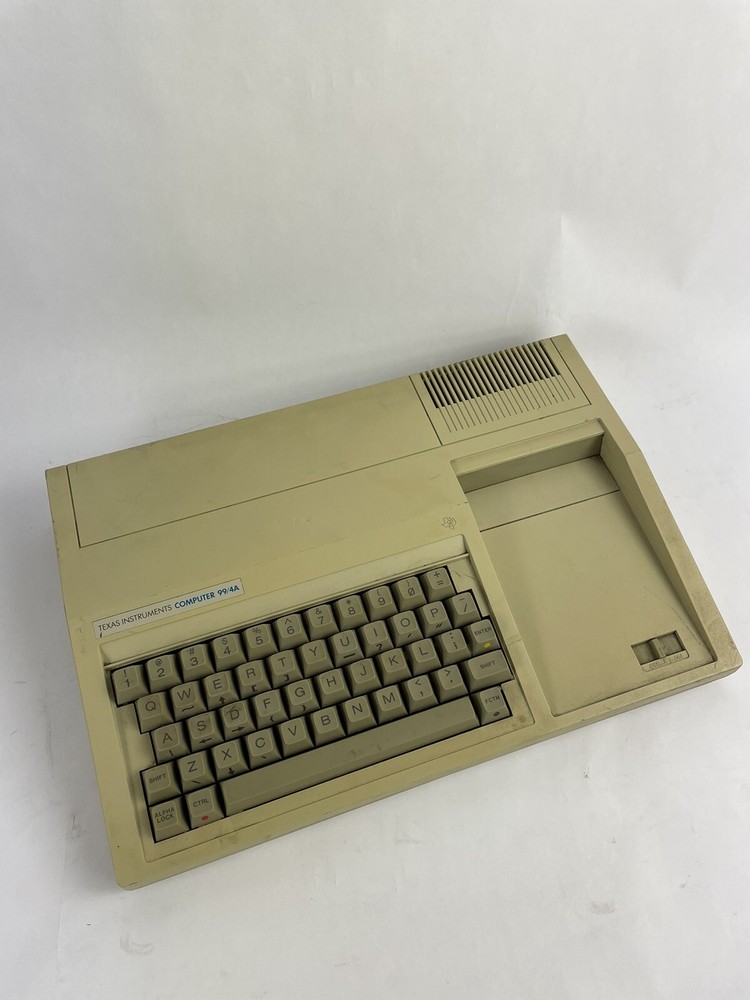 TEXAS INSTRUMENTS 99/4A Untested No Power Supply