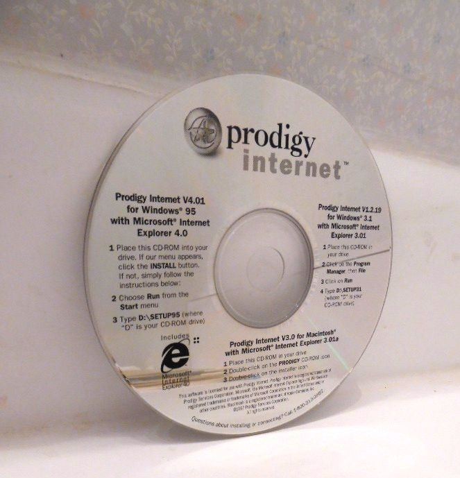 5 Vintage Prodigy Internet CDs