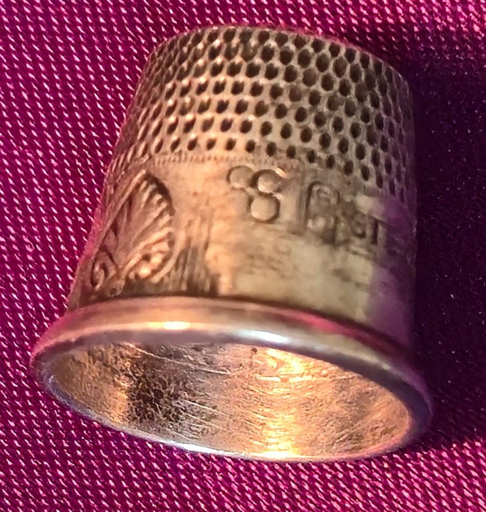 Sterling Silver Thimble SGG Palmette design Size 8 American