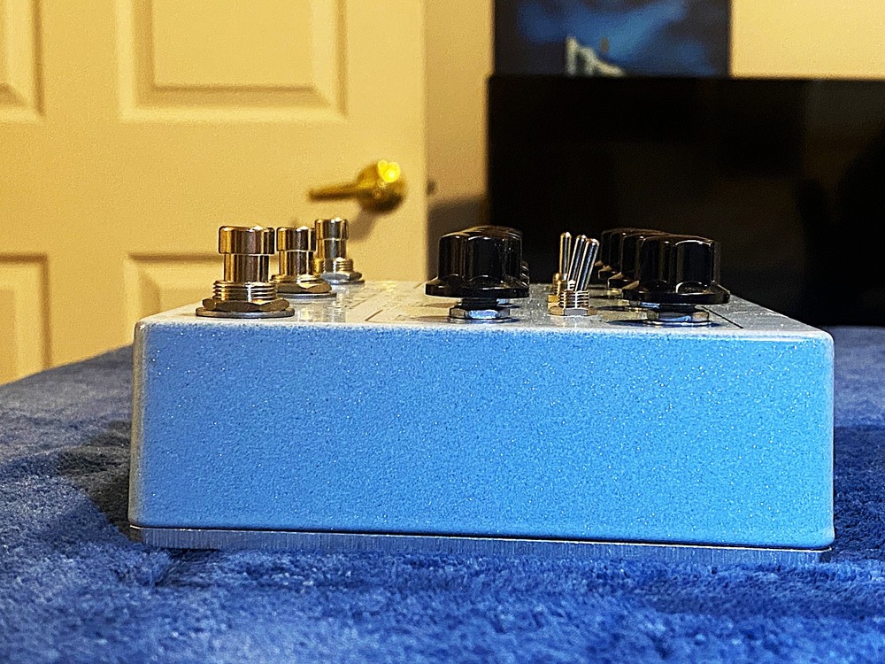 Tone Charm Audio Into The Waves - Delay, Distortion, Modulation - Guitar Effects
