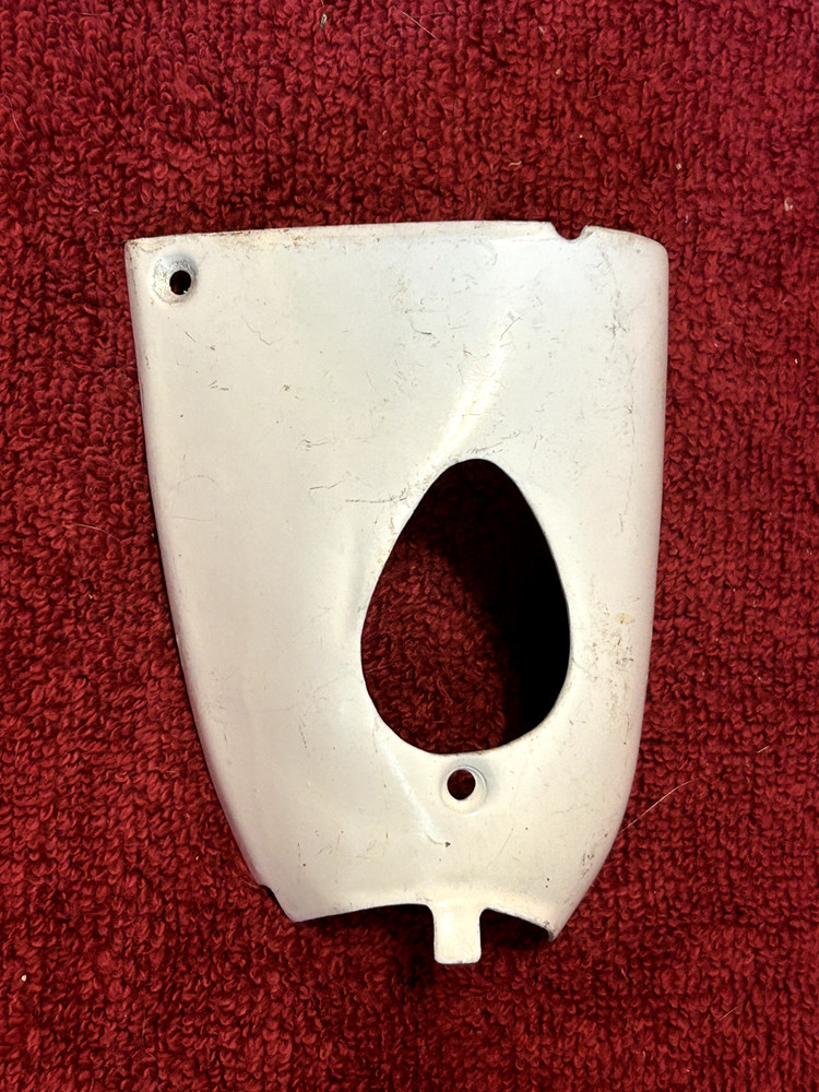 AIRCRAFT LIGHT SHIELD WHITE