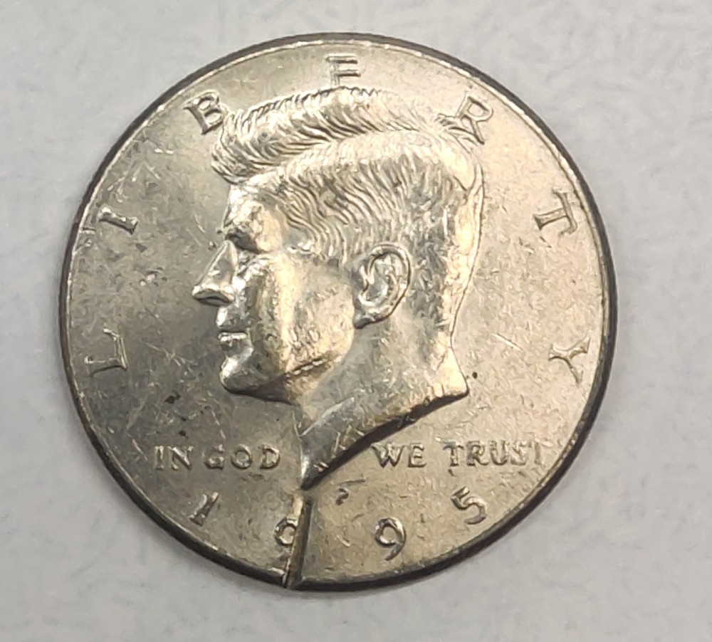 1995 P Kennedy Half Dollar - Circulated 50¢  MInt Error?