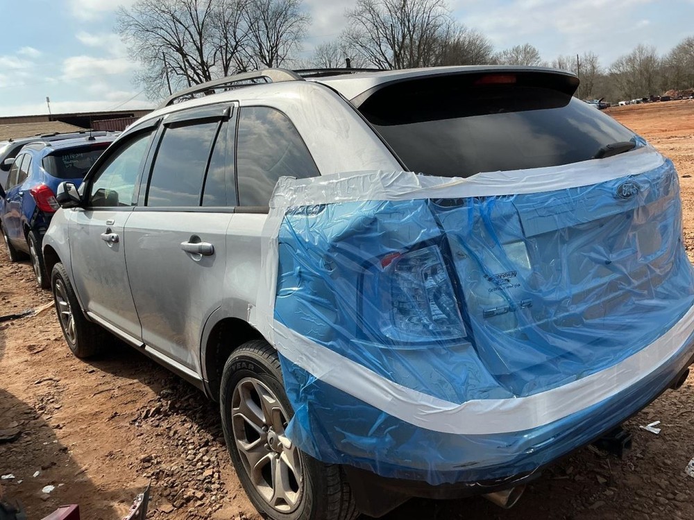 EDGE 2014 Glove Box 4987379