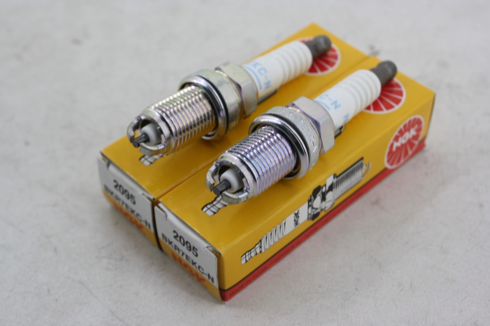 2-PACK NGK BKR7EKC-N MULTI-GROUND SPARK PLUGS FOR BMR R1100 R850 R1200 R1150