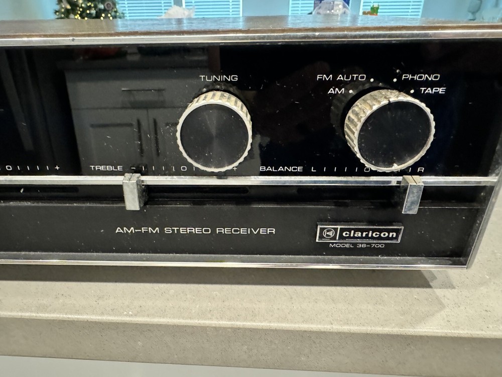Claricon 36-700 Am-FM Stereo Receiver