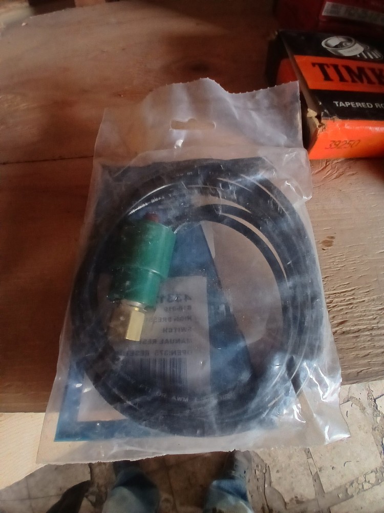 New MARS 43312 , B16-919 High Pressure Switch