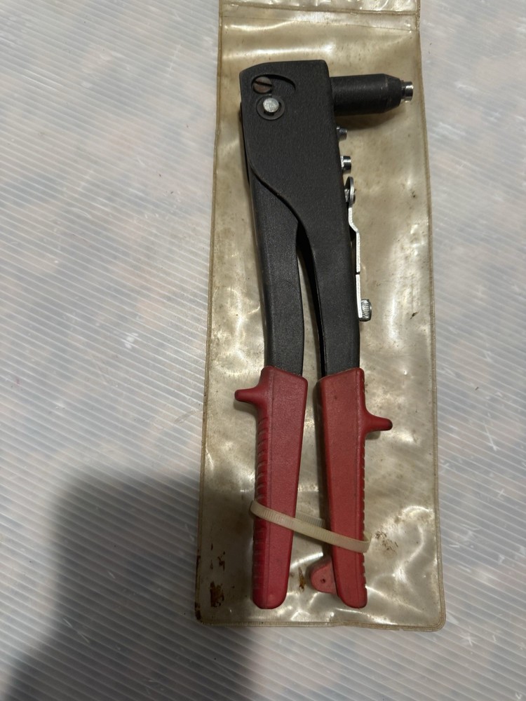 Toolsmiths Rivet Gun