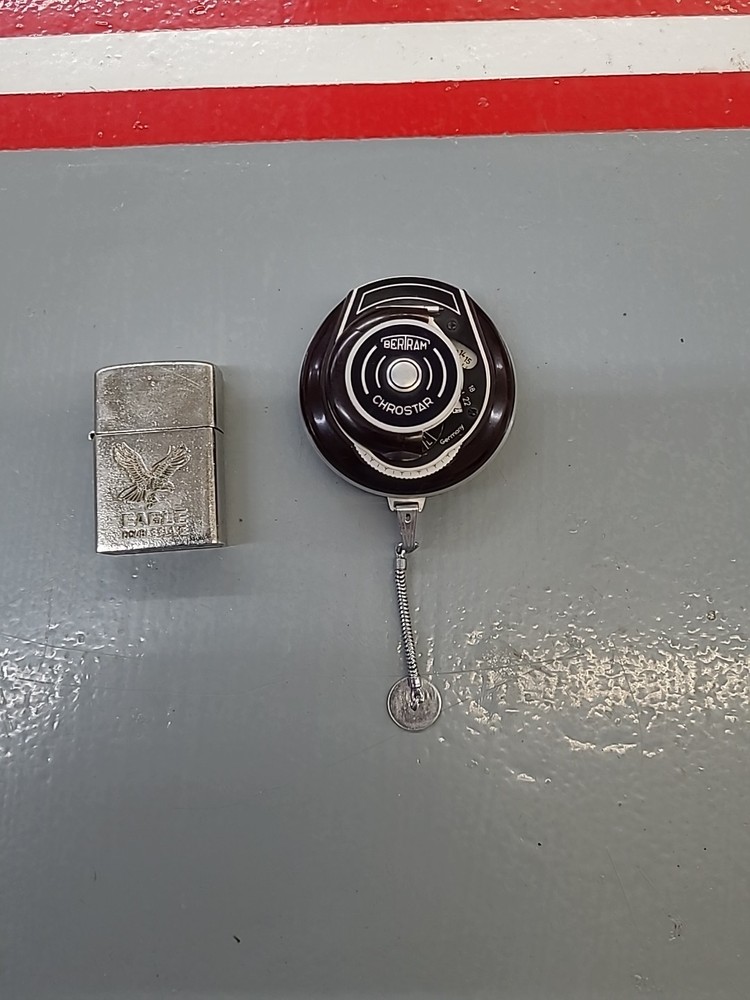 Vintage 1952 Bertram Chrostar Light Meter