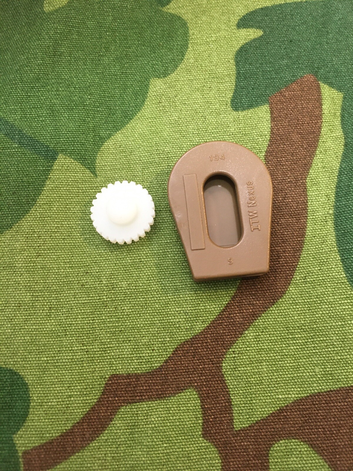 ALICE Pack Rucksack Draw Cord Lock in Coyote Brown, New