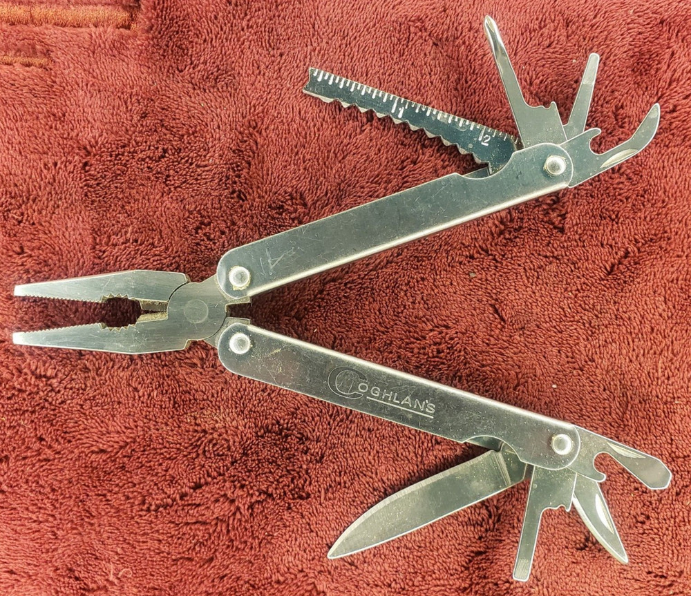 Coghlan's Multifunctional Camper's Tool Mutlitool