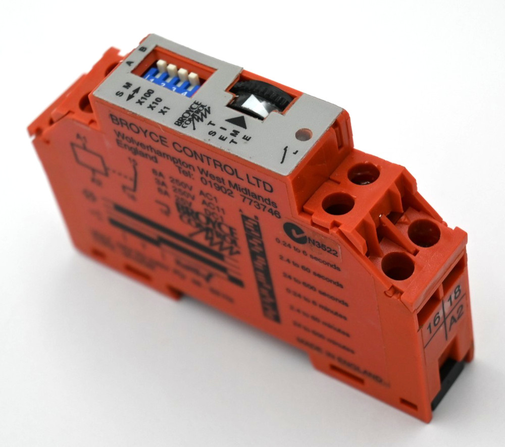 BROYCE CONTROL M1DOM MULTI FUNCTION TIME DELAY RELAY 24-240V 48-63HZ