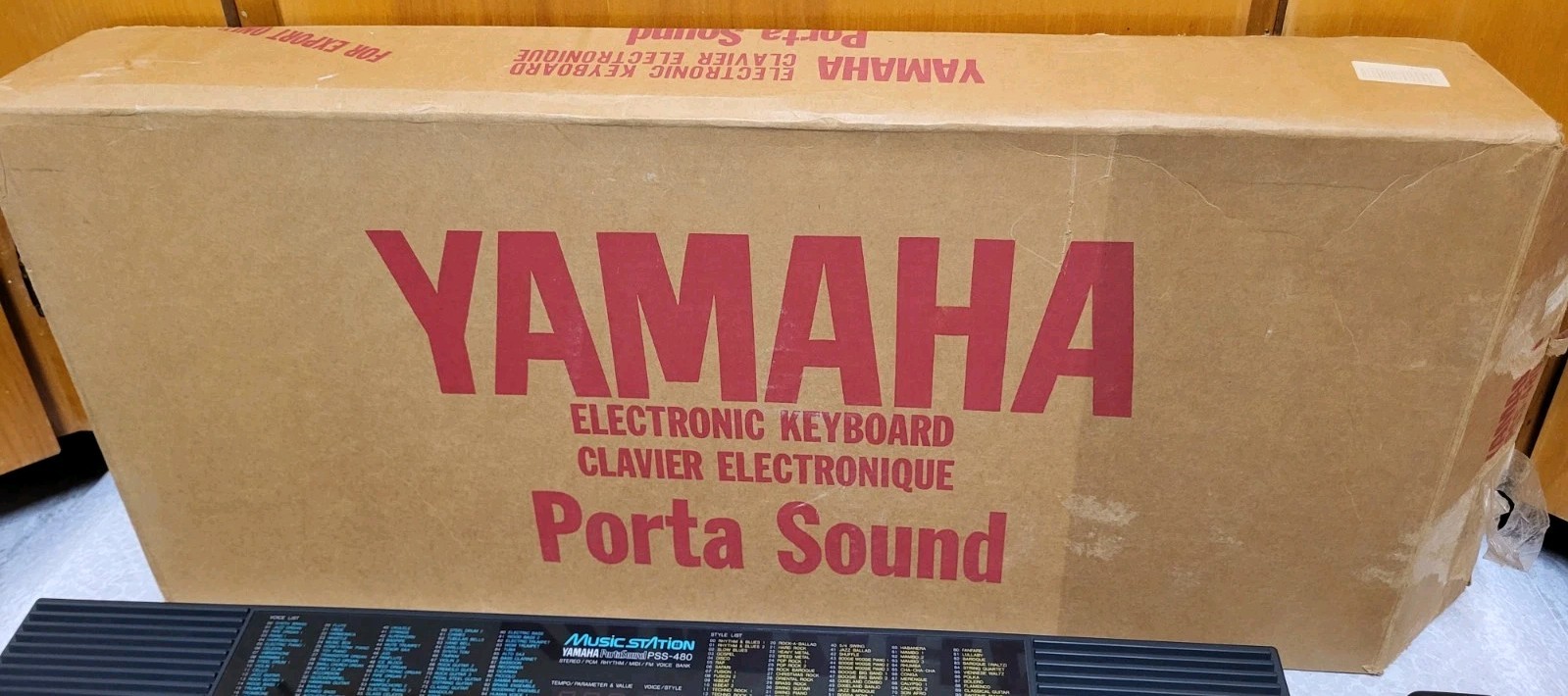 Yamaha PortaSound PSS-480 Digital Synthesizer Keyboard + Box Manual WORKS Clean