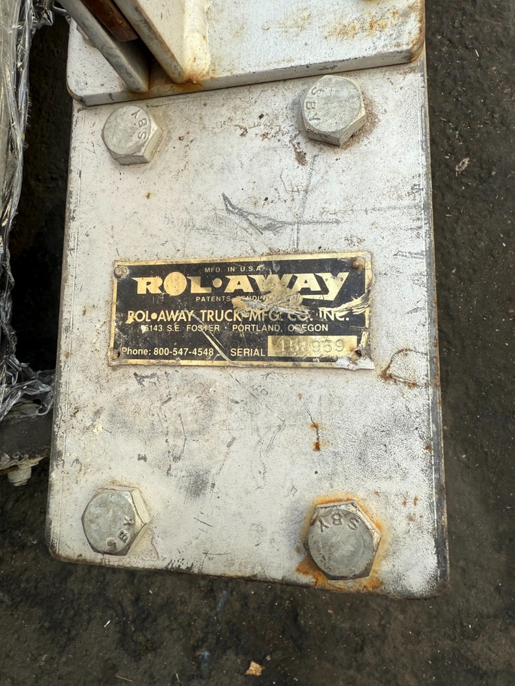 ROL-AWAY CRATE HANDLER