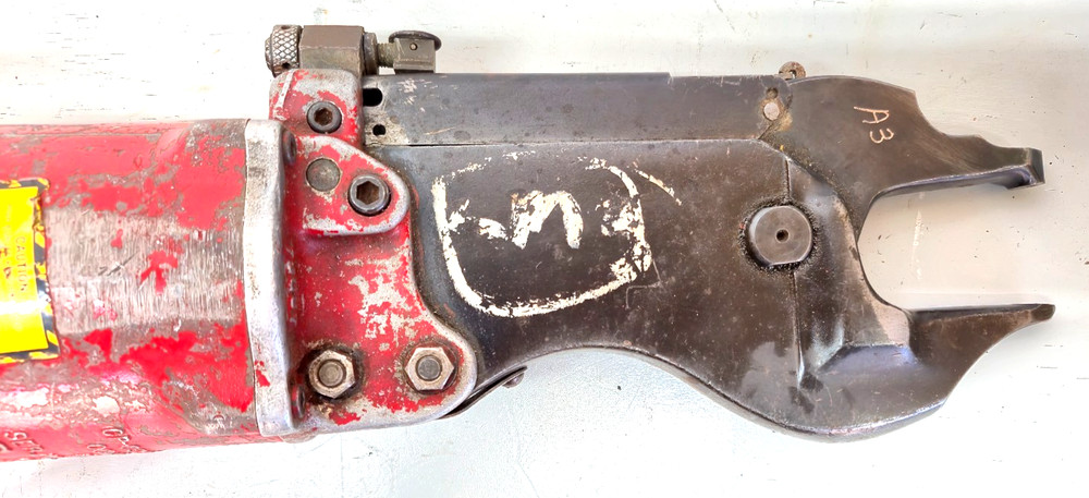 Chicago Pneumatic CP-0351 Compression Rivet Squeezer