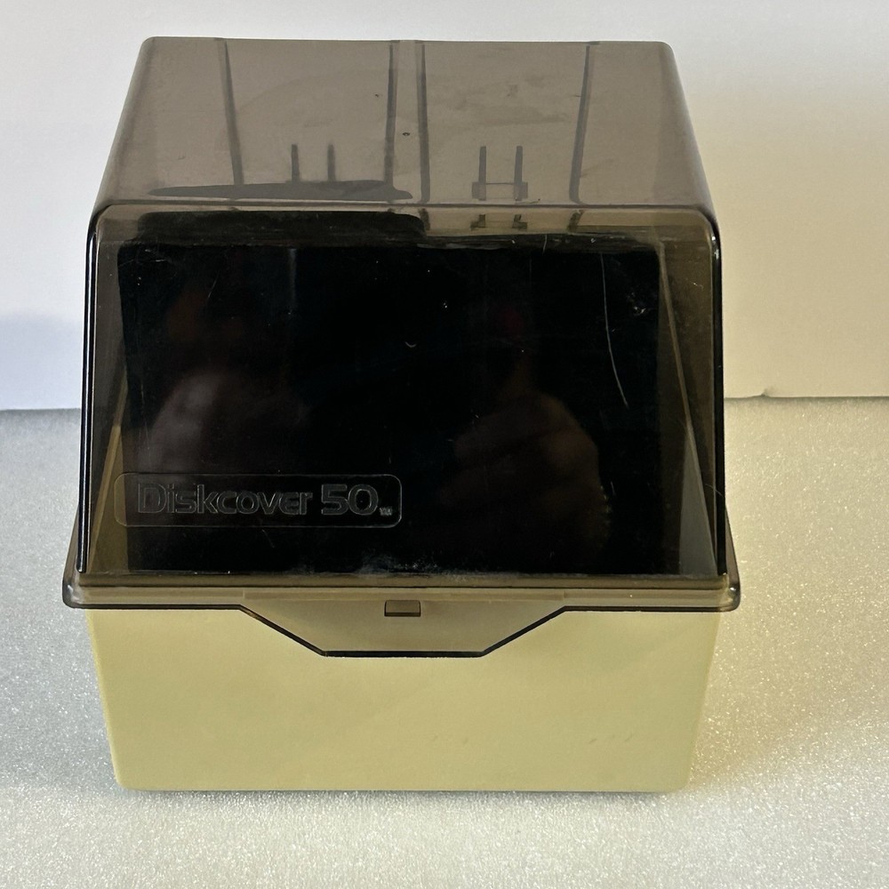 Floppy Disc 5.25" Storage Case Ring King Diskcover 50 Yellowing Some Inserts