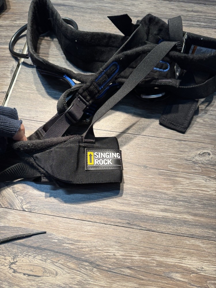 SINGING ROCK 12277 Type C Climbing Harness ATTACK Small