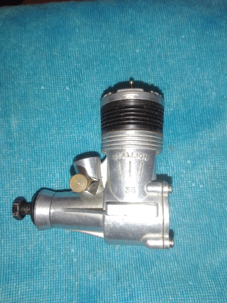K&B STALLION 35 C/L MODEL AIRPLANE ENGINE