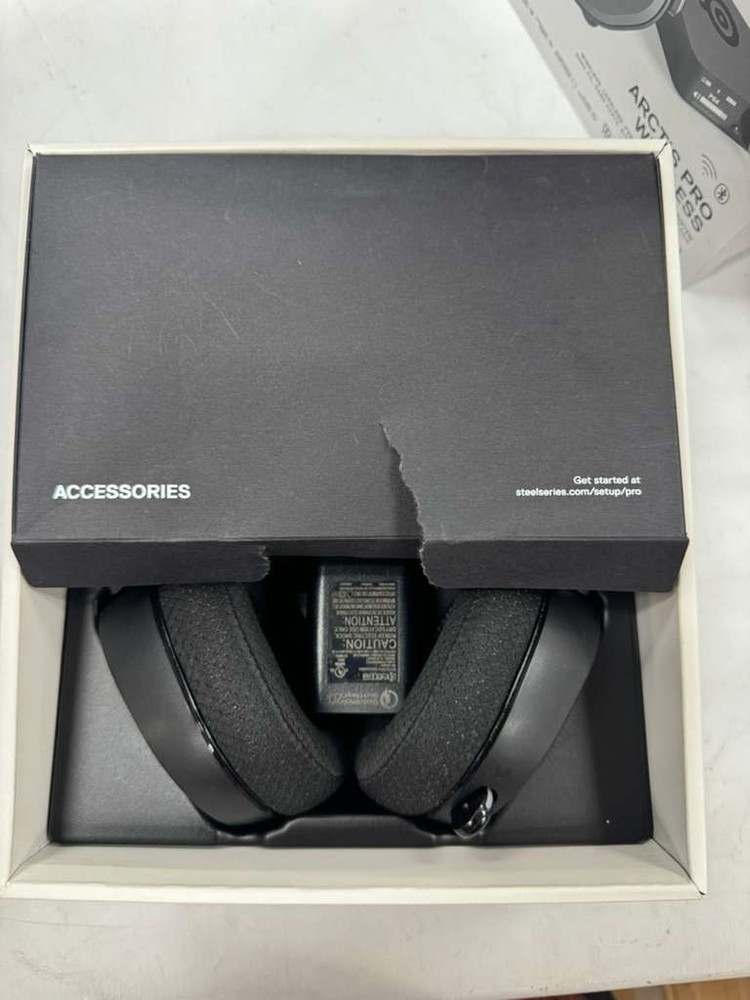 SteelSeries Arctis Pro Wireless Gaming Headset Wireless+Bluetooth for PS4 and PC