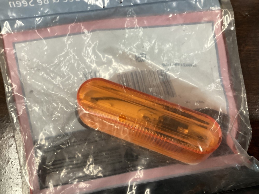 1555A TRUCK-LITE SLIMLINE LIGHT