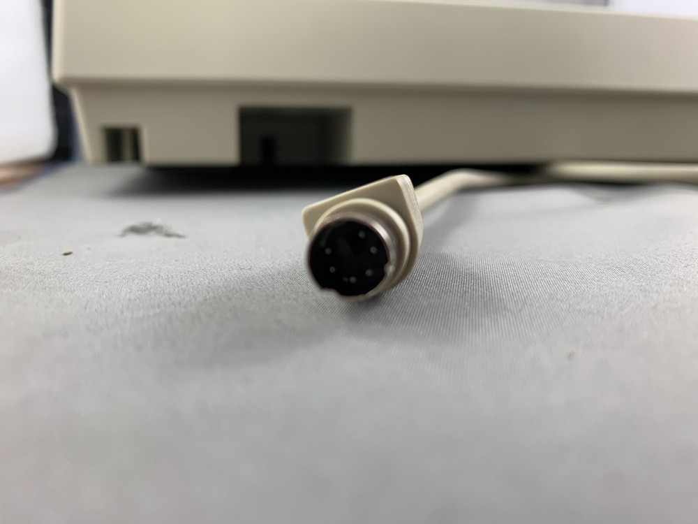 POSIFLEX KB3200 AT INTERFACE PROGRAMMABLE KEYBOARD WITH MAGNETIC STRIPE READER