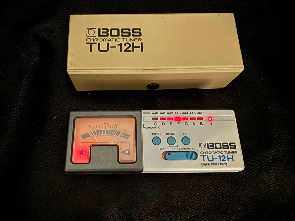 Vintage BOSS TU-12H Chromatic Tuner Tested Working   Needs 9 Volt Battery