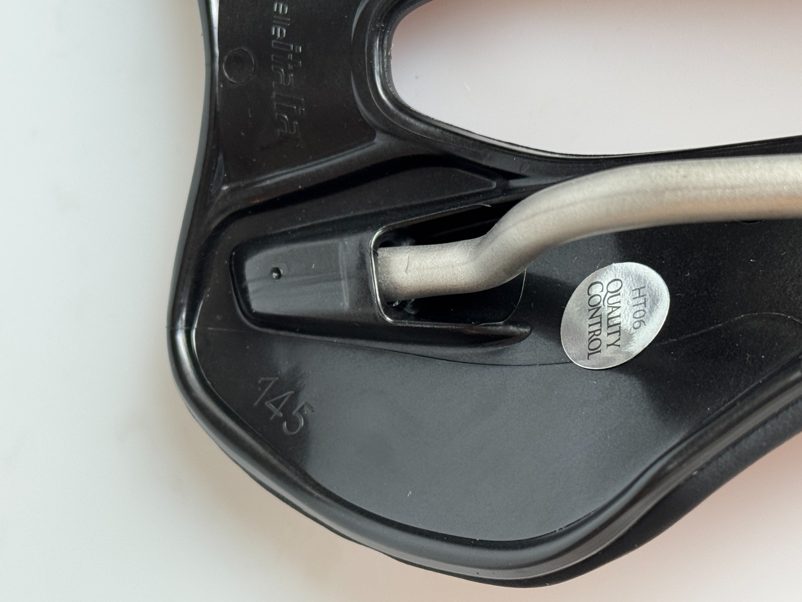 Selle Italia SLR Boost TI 316 SuperFlow Saddle (145x248mm) - L3 - 160g