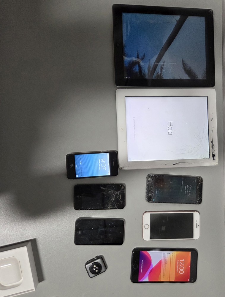 Apple Devices Set For Parts