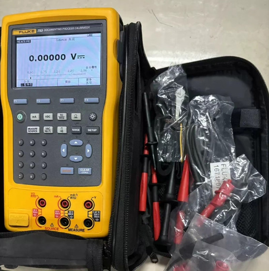 1PCS Fluke 753 Documenting Process Calibrator w/Accessories