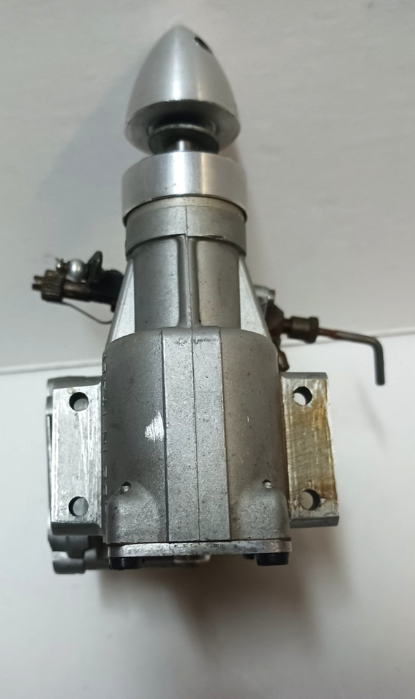 Vintage Co Mo 40 RC Model Engine - made in Italy