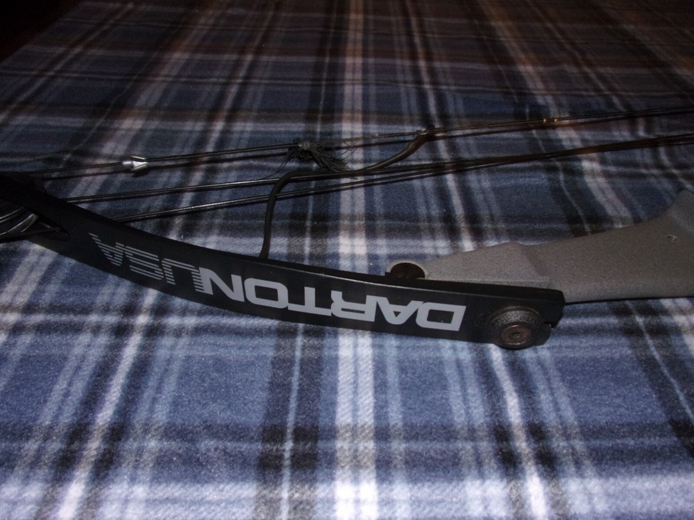 Vintage Darton 20MX Compound Bow