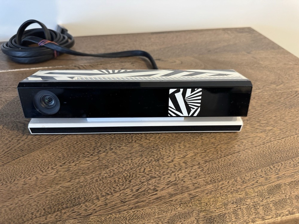 Xbox Kinect Prototype - New / Unused - Durango / Xbox One - Zig Zag / Zebra