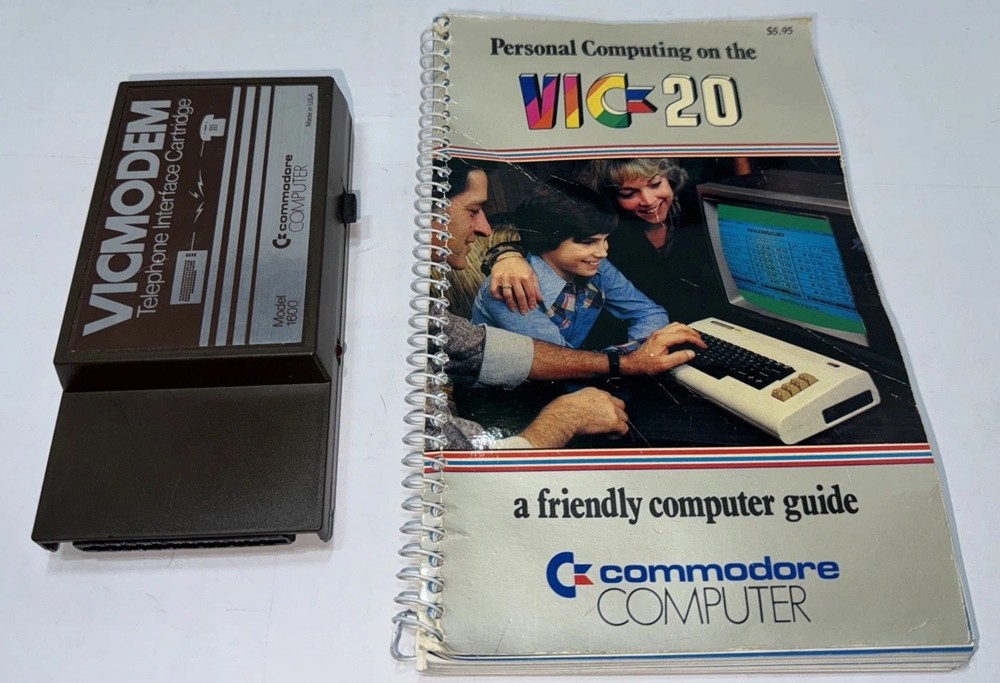 Commodore VIC-20 Vintage Computer Console Complete w Box Manual Tested & Works