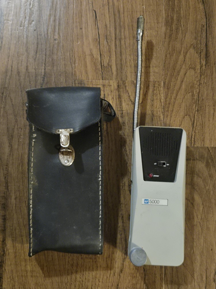 TIF 5000 Automatic Leak Detector, HVAC or Refrigeration Tool For Finding Gas...