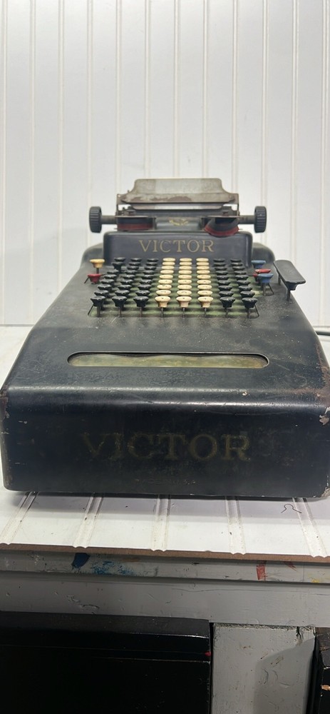 Vintage Model W Electric Victor Adding Machine Untested Display