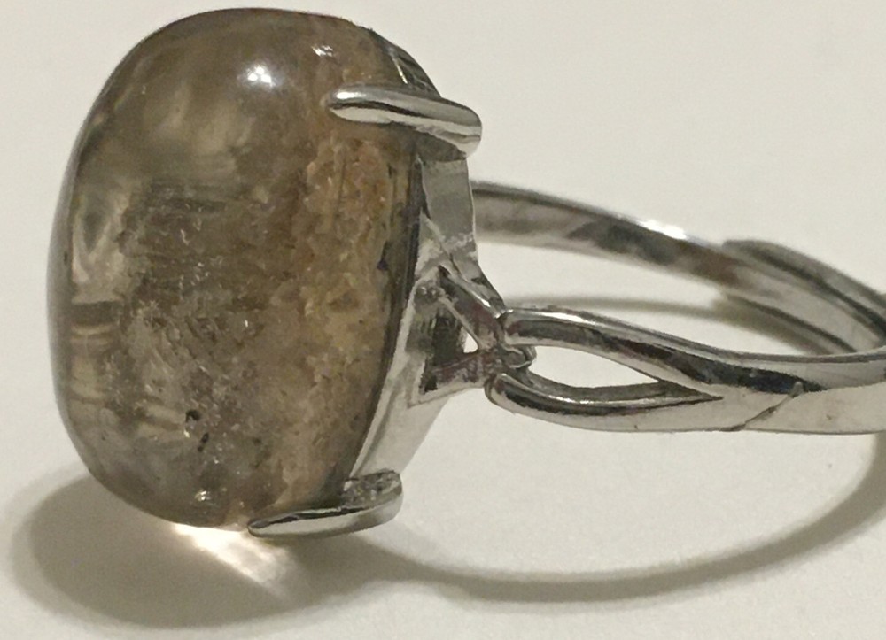 garden quartz ring adjustable to size 7,8 & 9