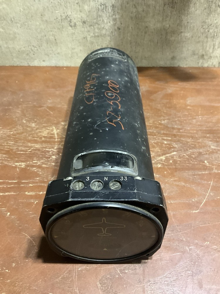 VINTAGE AIRCRAFT AUTOMATIC PILOT COMPONENT INDICATOR MASTER DIRECTION