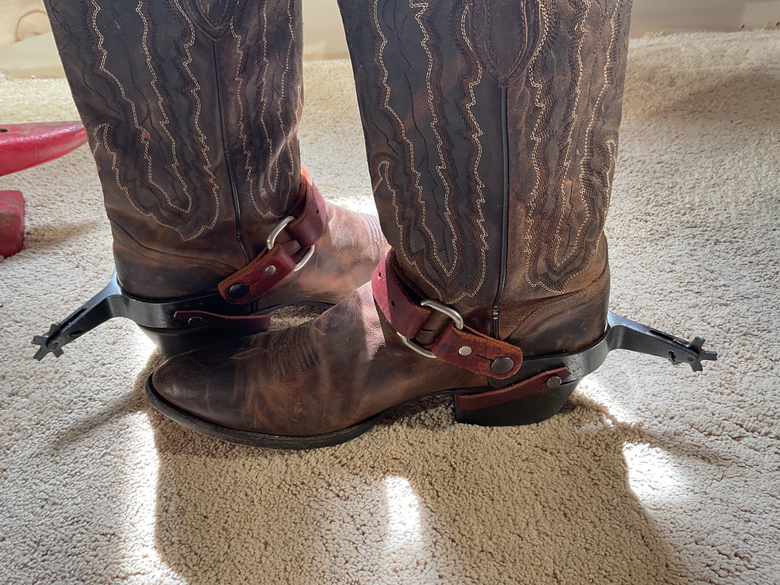 CGL bull riding spurs, the rowels can be unlocked for bareback riding.