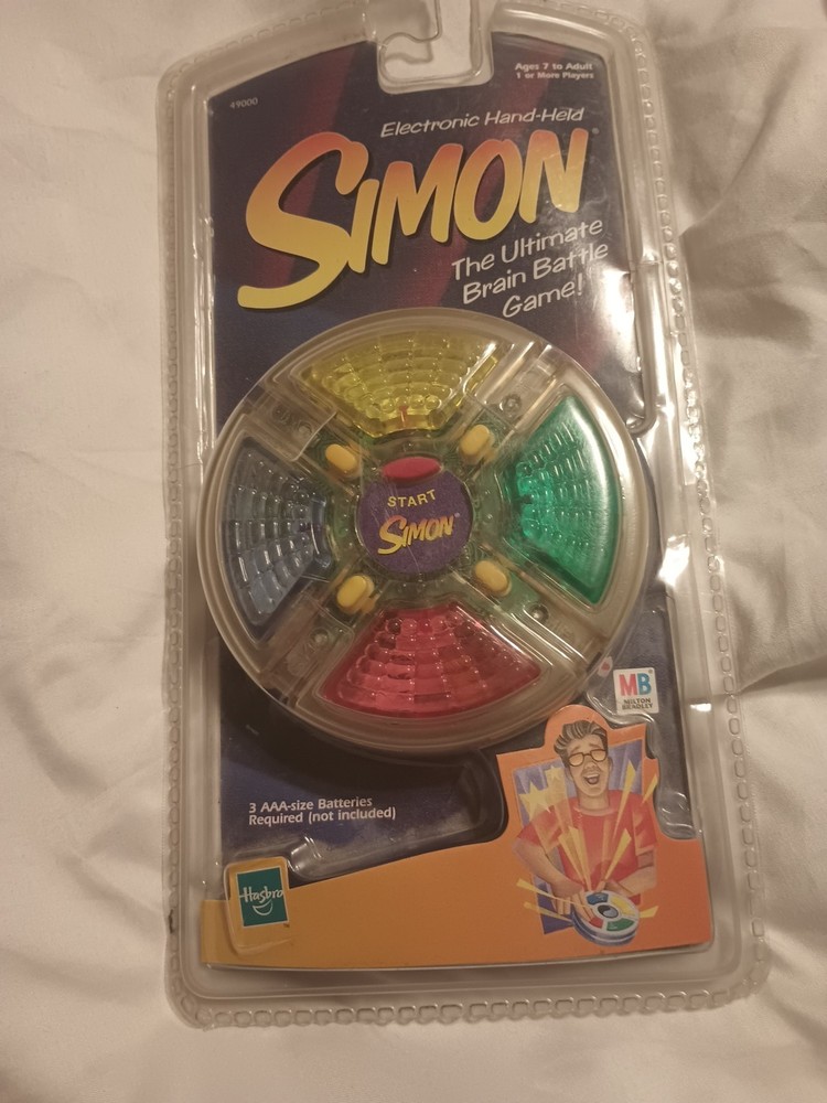 Hasbro Simon Electronic Hand Held - 49000