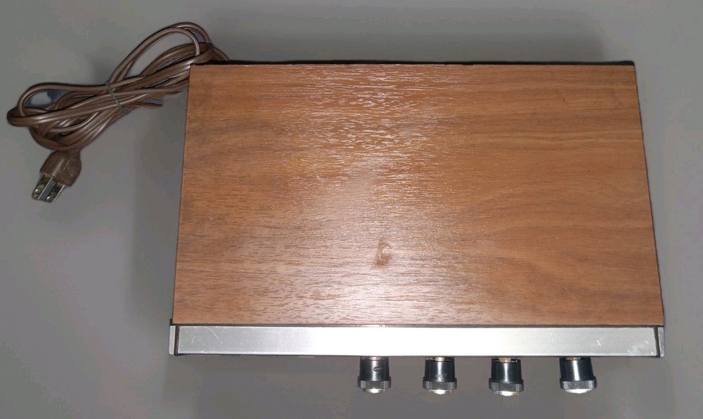 Realistic SA-101 31-1983 Solid State Stereo Amplifier - Powers Up/Untested