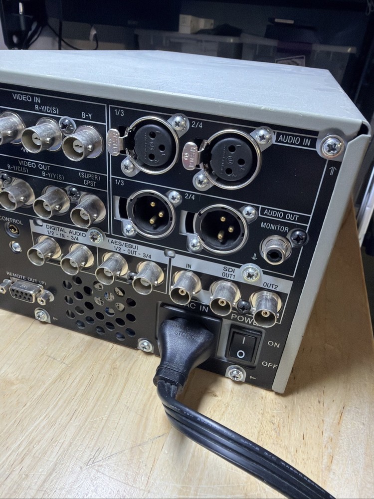 Sony DSR-DR1000A DVCAM Video Disk Recorder | Powers On