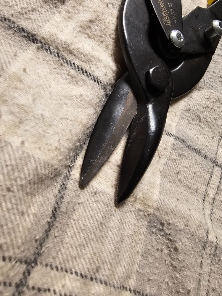 Snap On AVSS10 Metal Shears Pre Owned