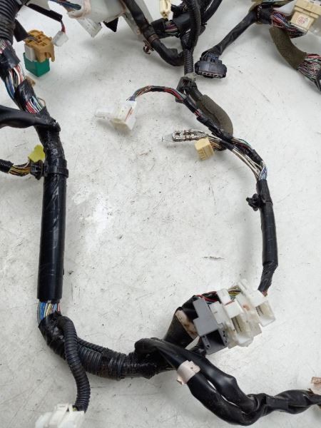06 TOYOTA SEQUOIA DASH WIRE HARNESS