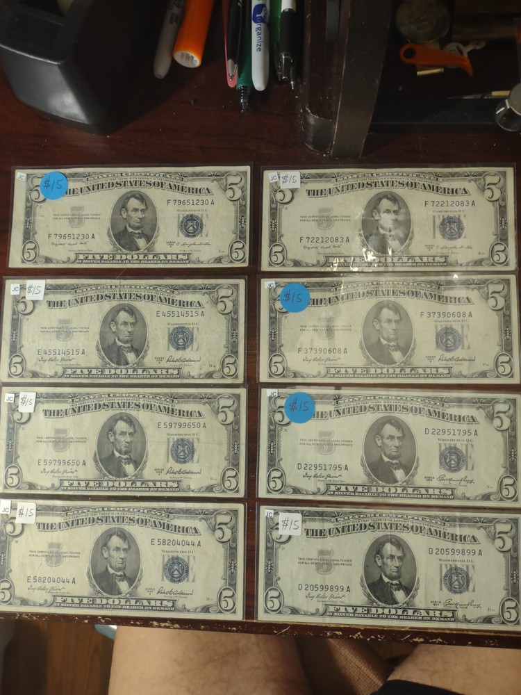1934 $5 silver certificates..total (8)