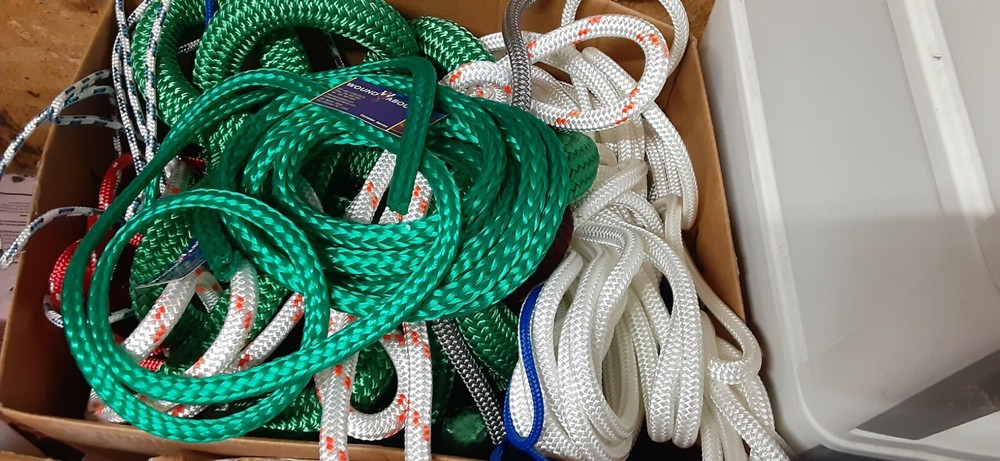 44 lb. Rope assortment box. Custom list for roll
