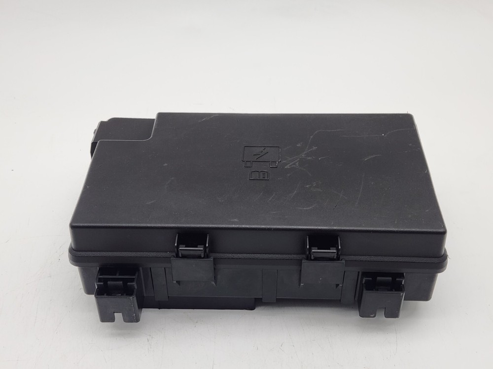 2016-2022 Dodge 1500 Pickup Engine Fuse Box Fusebox Relay OEM