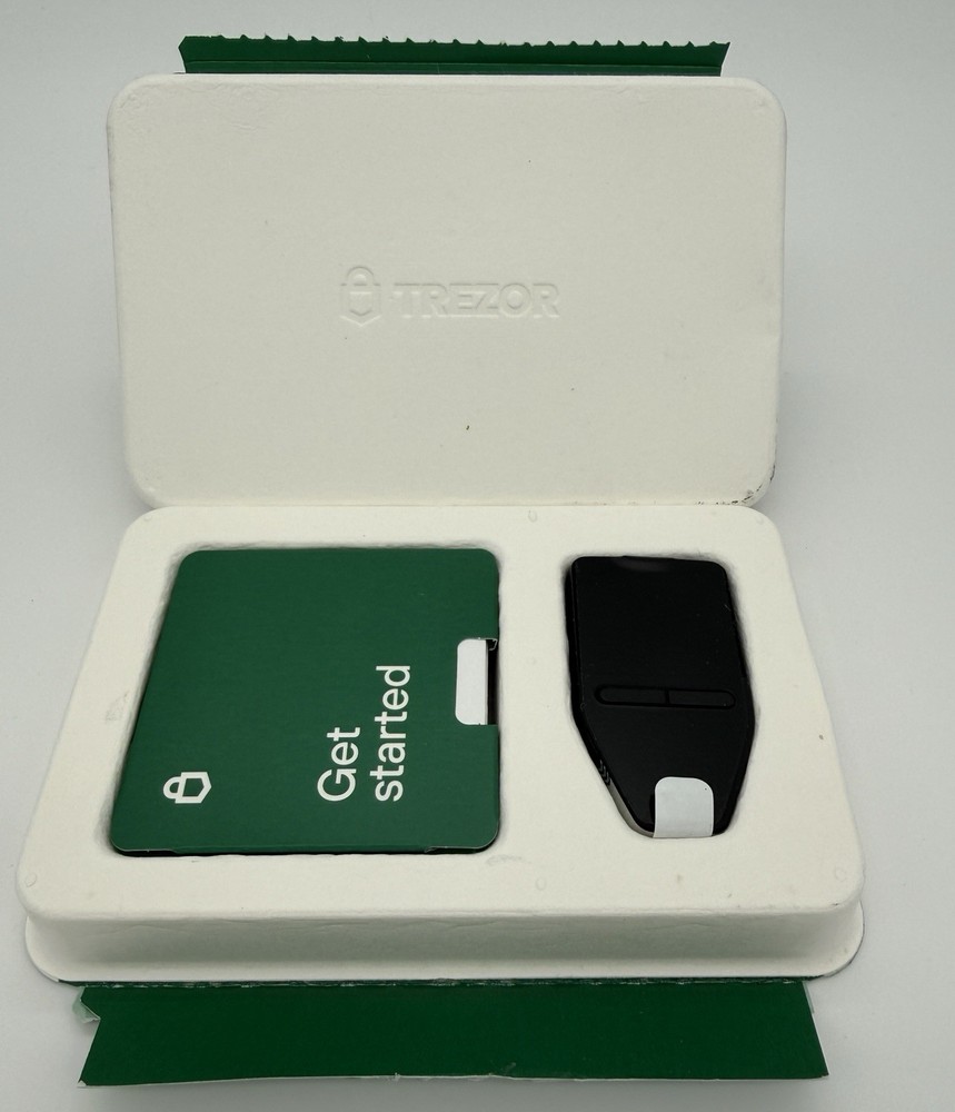 Trezor Safe 3 - Passphrase & Secure Element Protected Crypto Hardware Wallet