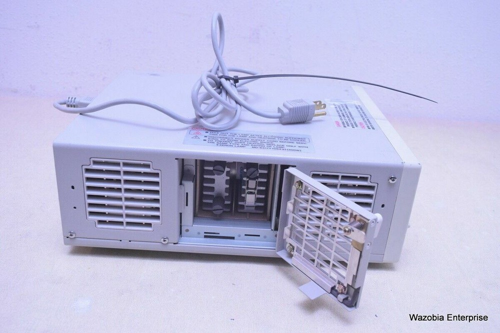 OLYMPUS MODEL CLV-S20 ENDOSCOPY LIGHT SOURCE