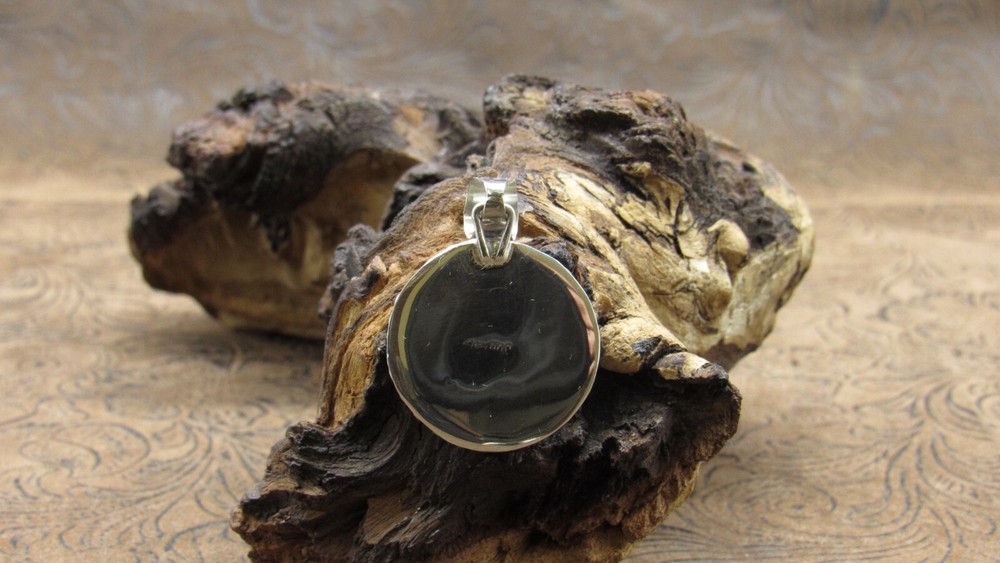 *Sterling Silver Round Onyx Pendant