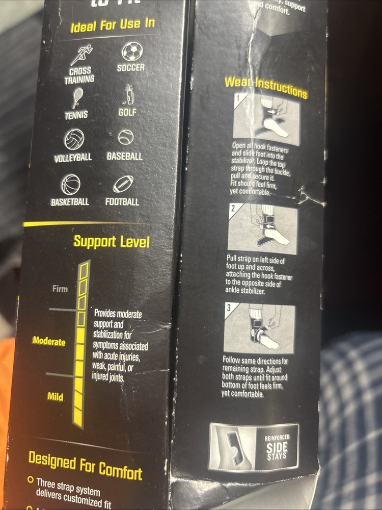 3M ACE Sport Deluxe Ankle Stabilizer, Adjustable Compression, Black